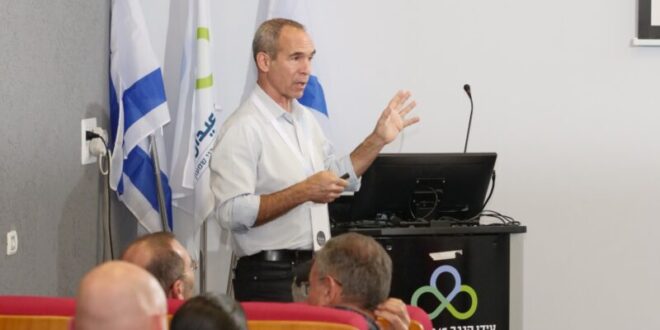 High-tech support in the south: h"Chemists and senior investors visited the InNegev incubator